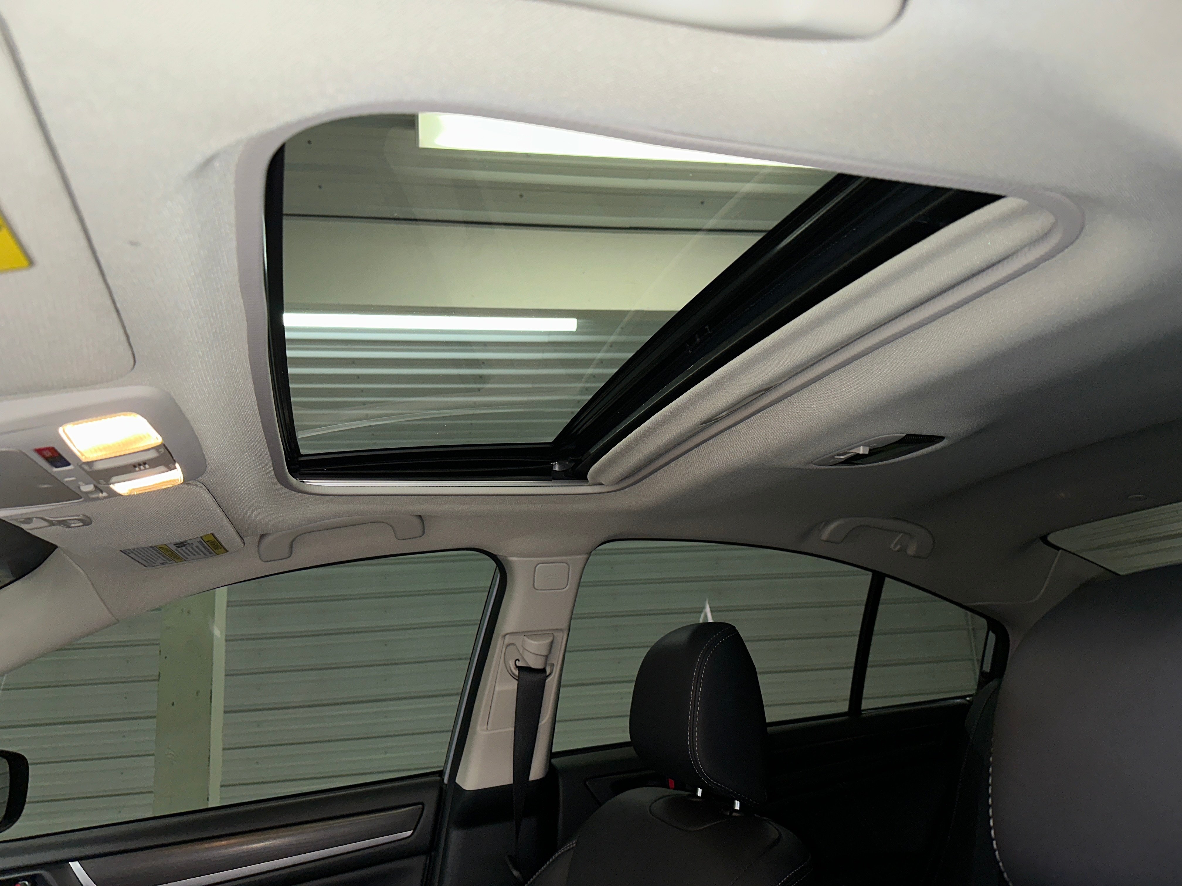 2019 Subaru Legacy Limited photo 2