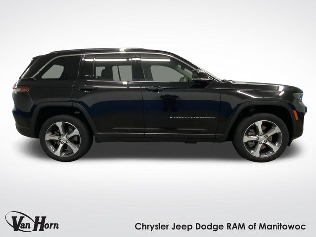 2022 Jeep Cherokee Limited 4xe photo 2