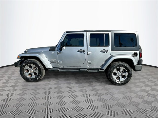 2017 Jeep Wrangler Unlimited Sahara photo 4