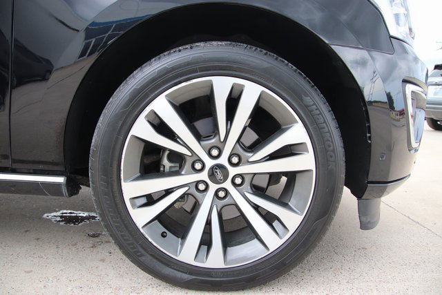 2020 Ford Expedition Platinum photo 3