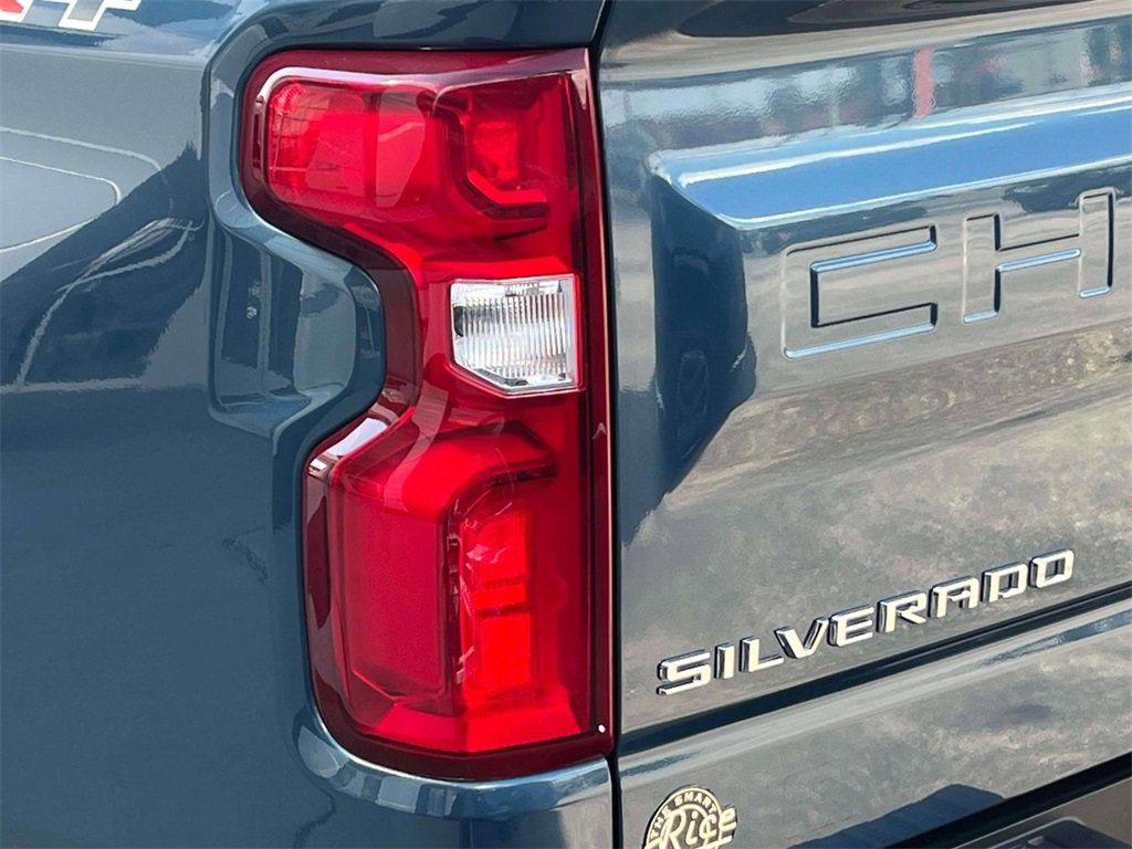 2024 Chevrolet Silverado 1500 LTZ photo 10