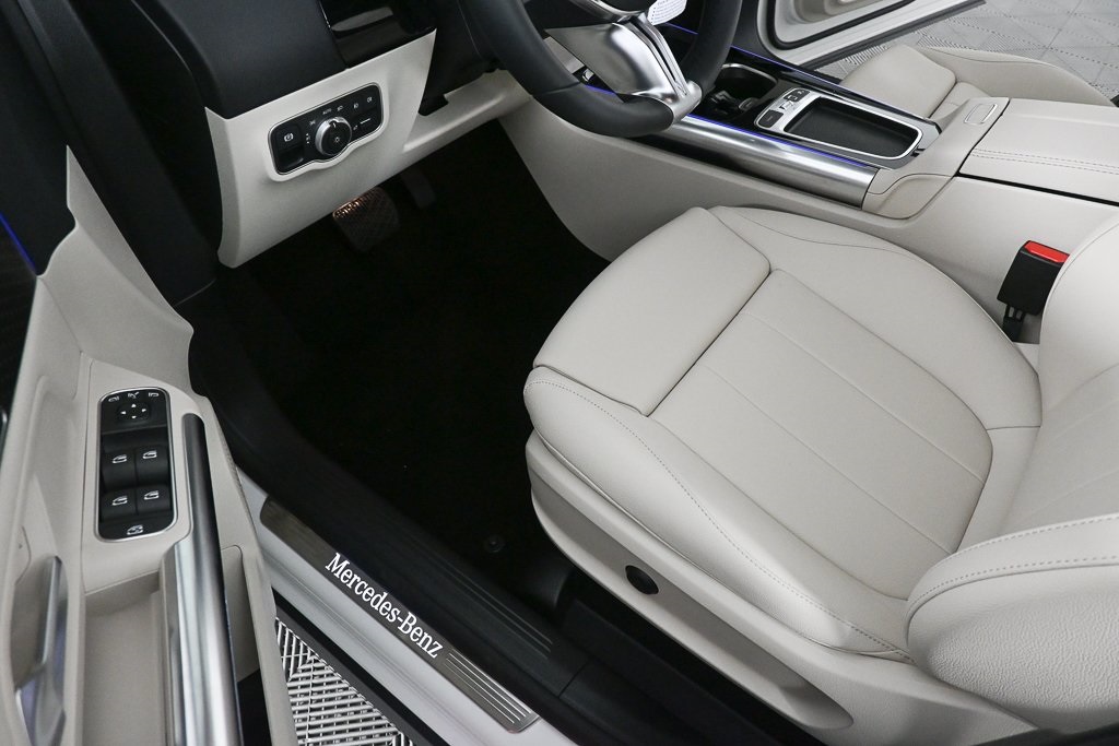 2025 Mercedes Benz GLA 250 photo 7