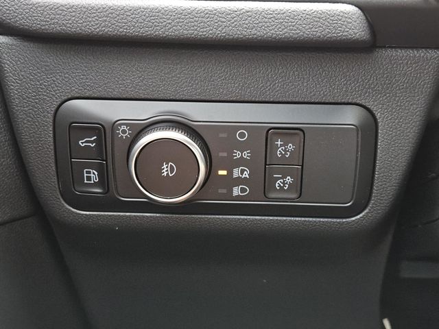 2025 Ford Escape Plug-In Hybrid photo 13