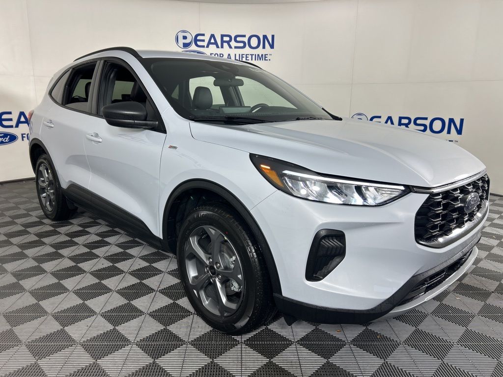 2026 Ford Escape ST-Line photo 3