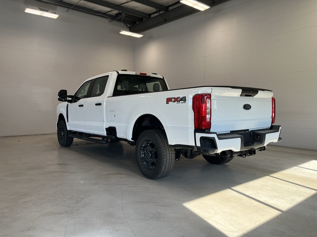 2026 Ford F-350 XL photo 3
