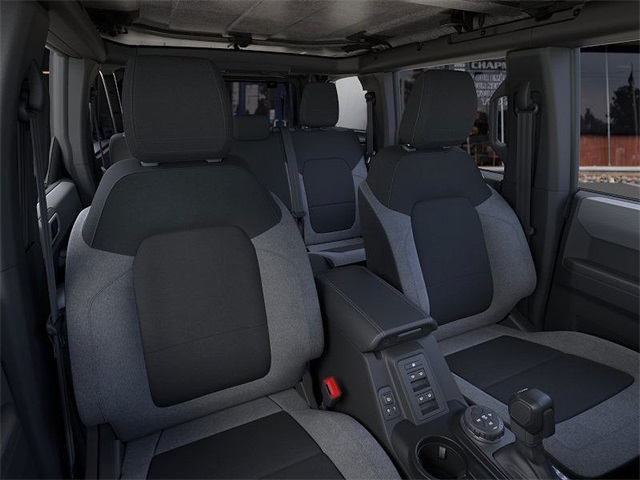 2025 Ford Bronco Base photo 9