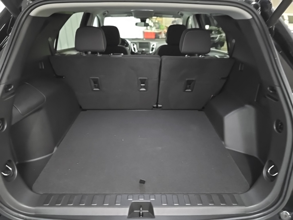 2022 Chevrolet Equinox LT photo 11