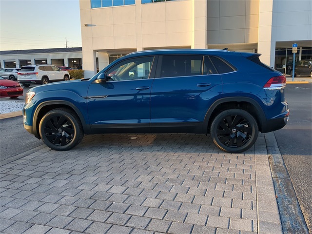 2026 Volkswagen Atlas Cross Sport SE Technology photo 6