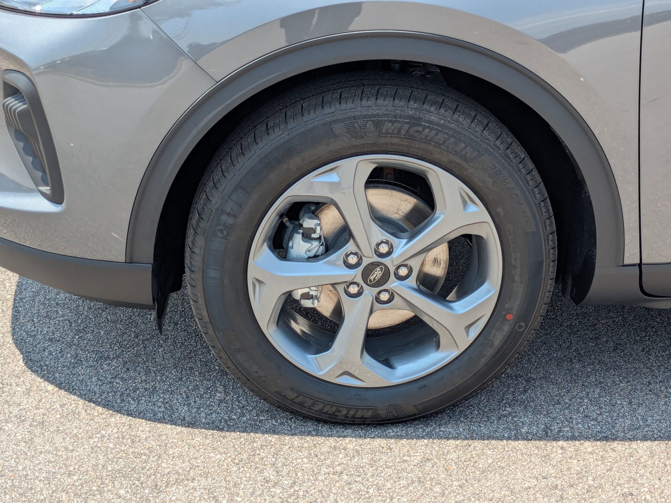 2025 Ford Escape ST-Line photo 2