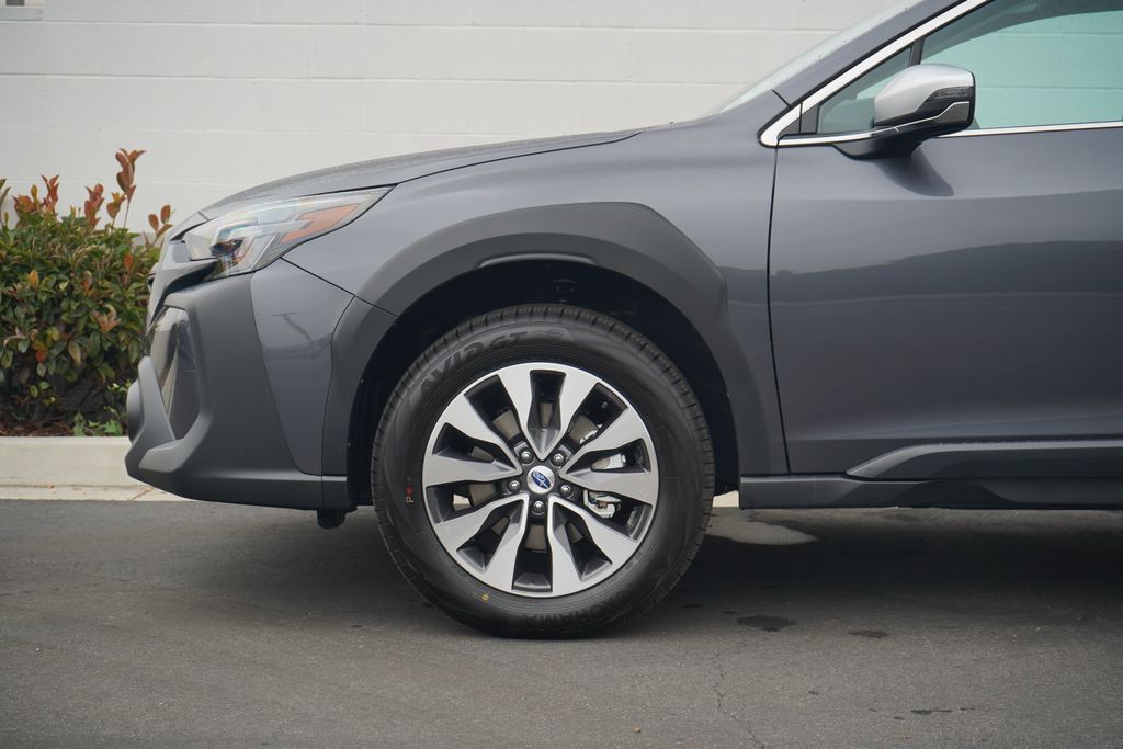 2025 Subaru Outback Touring XT photo 2