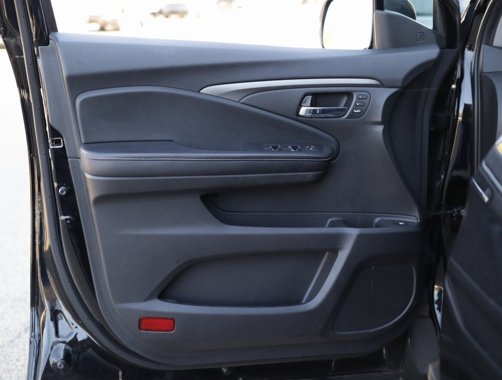 2022 Honda Ridgeline RTL photo 23