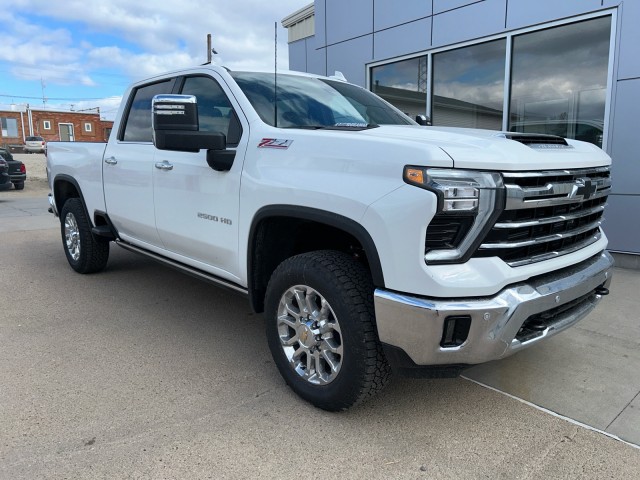 2025 Chevrolet Silverado 2500HD LTZ's photo