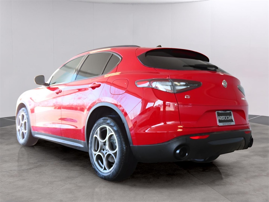 2025 Alfa Romeo Stelvio Sprint Base photo 5