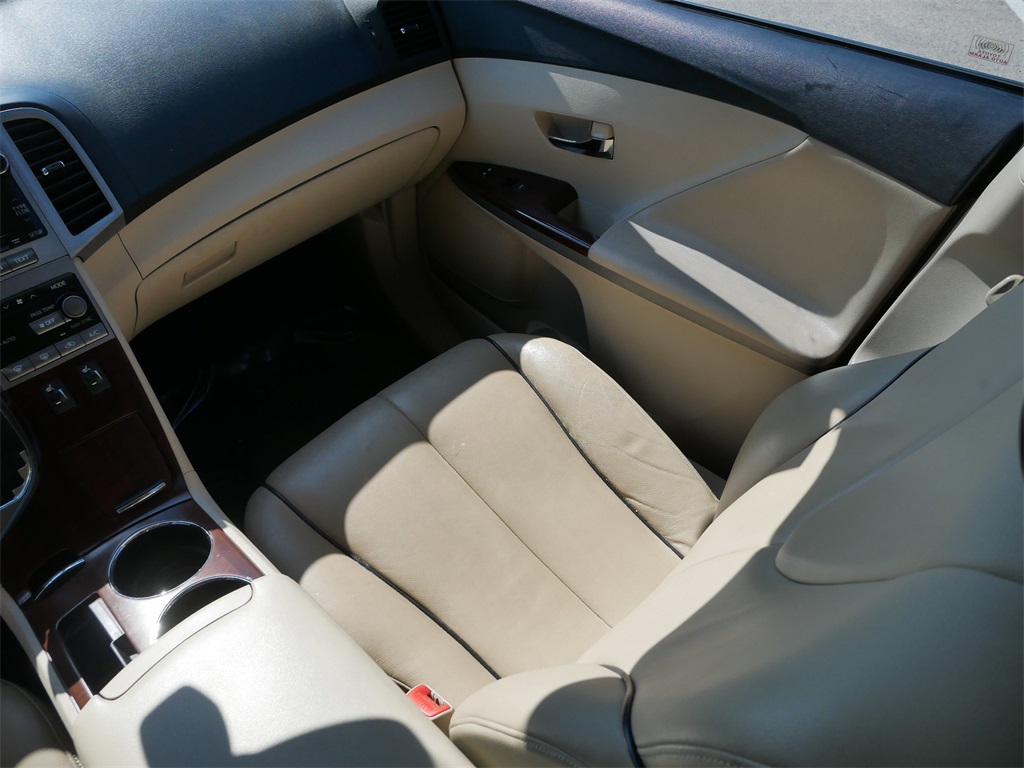 2011 Toyota Venza Base photo 16