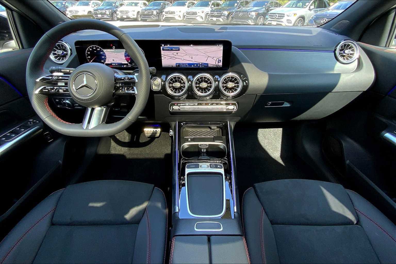 2026 Mercedes Benz GLA 250 4MATIC photo 4