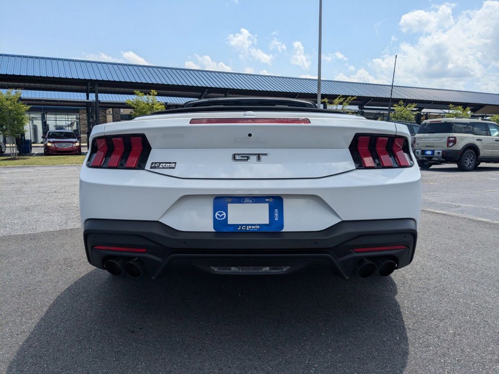 2025 Ford Mustang GT Premium Convertible photo 5