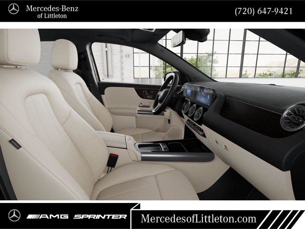 2026 Mercedes Benz GLA 250 4MATIC photo 4