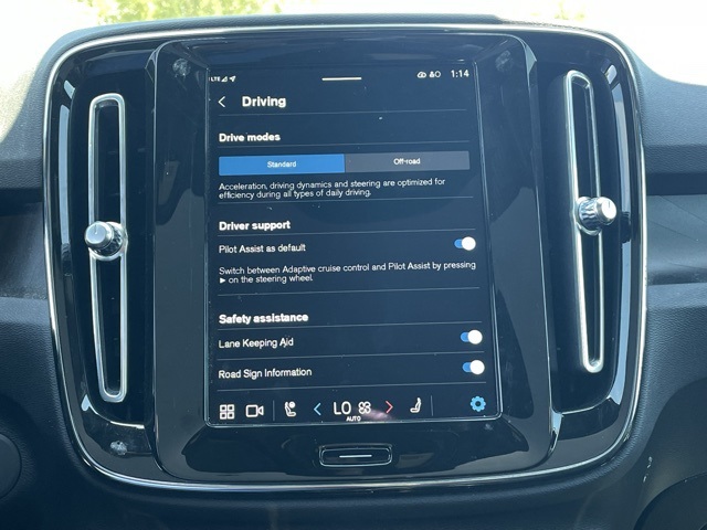 2022 Volvo C40 Recharge photo 14