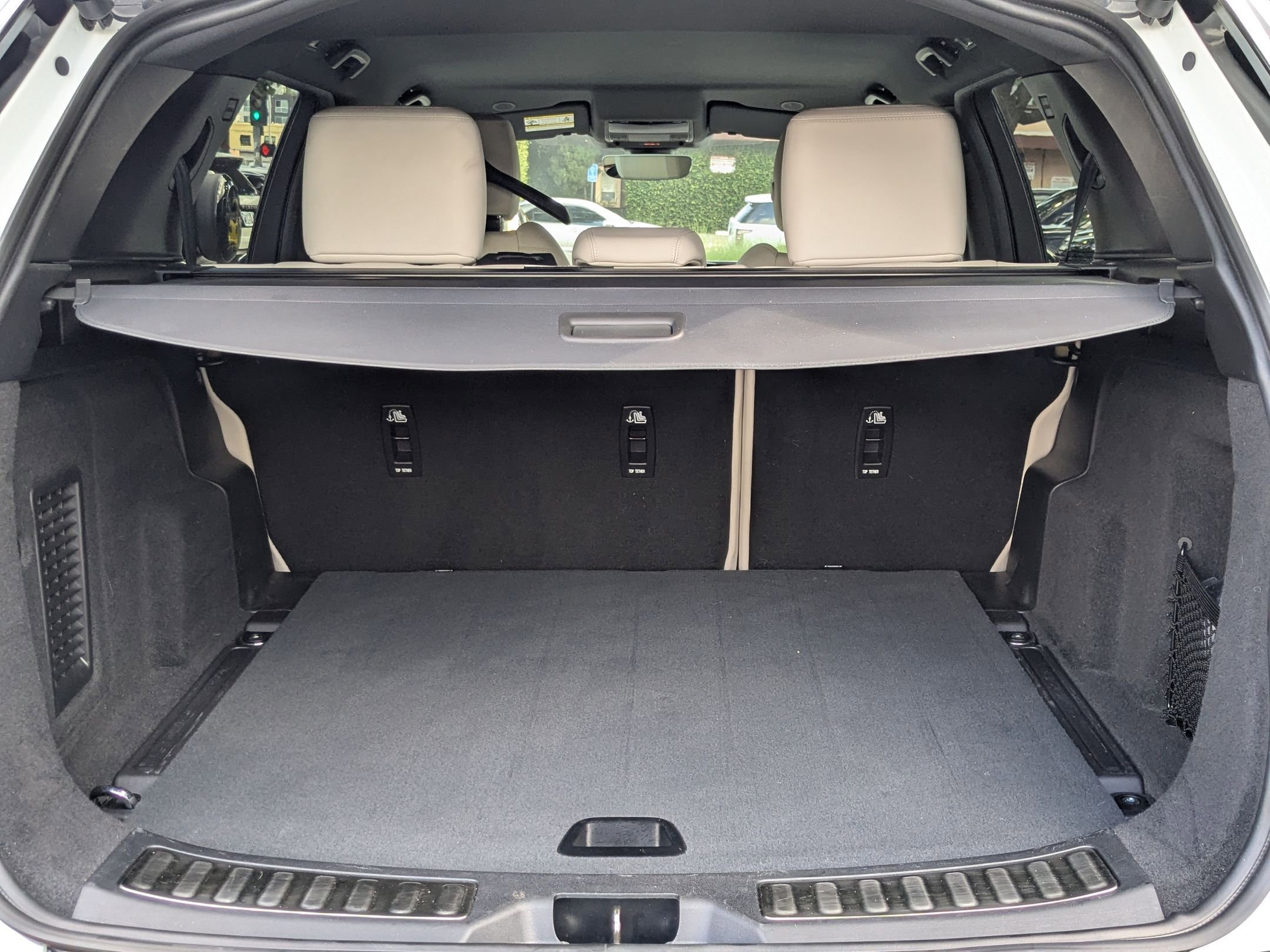 2023 Land Rover Discovery Sport SE photo 6