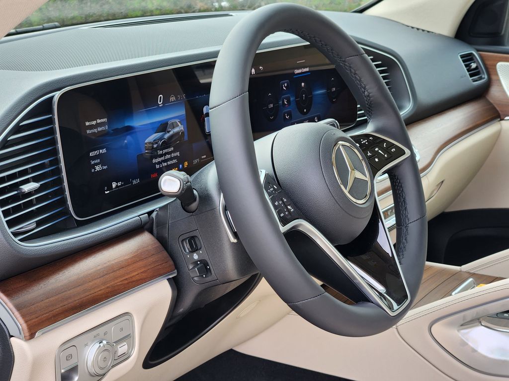 2026 Mercedes Benz GLE 450 4MATIC photo 10