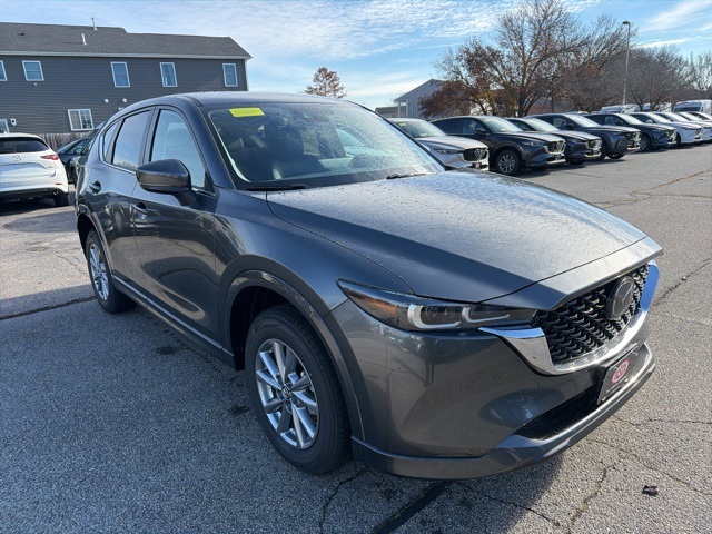 2025 Mazda CX-5 S Select Package's photo