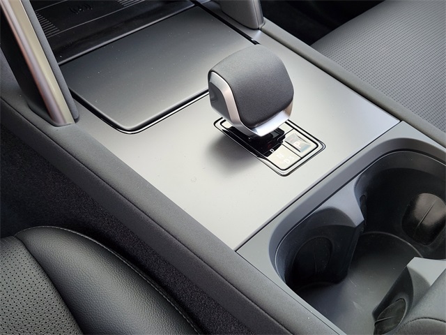 2025 Land Rover Discovery Sport S photo 8