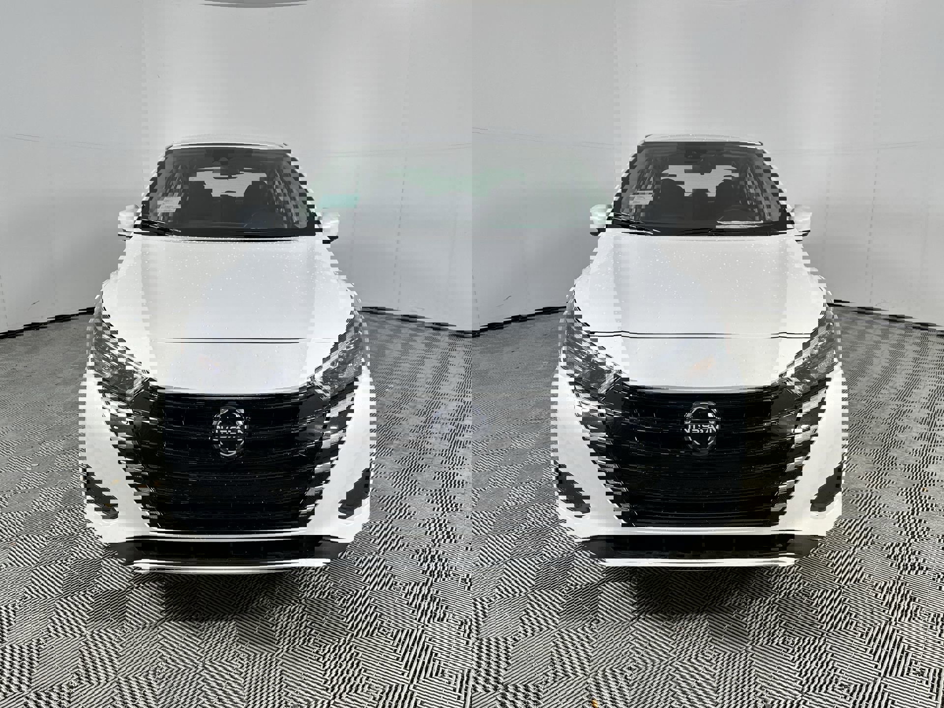 2025 Nissan Versa SV photo 3