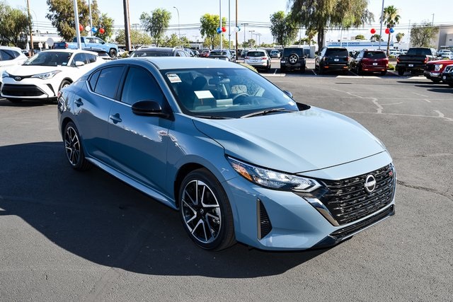 2025 Nissan Sentra SR's photo