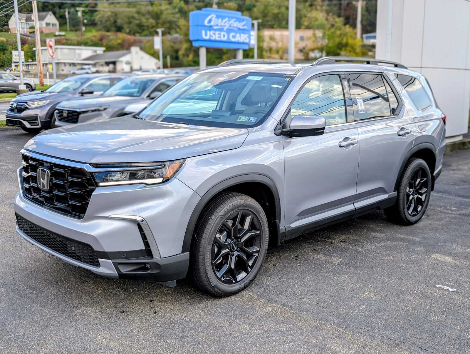 2025 Honda Pilot Touring's photo