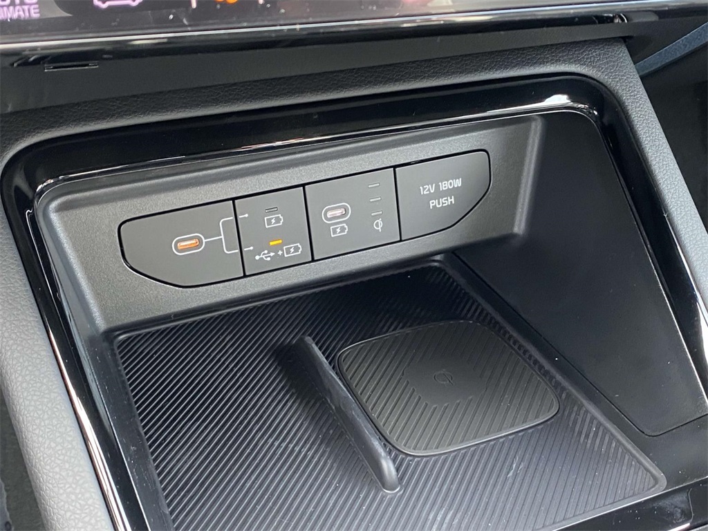 2025 Kia K5 GT-Line photo 16