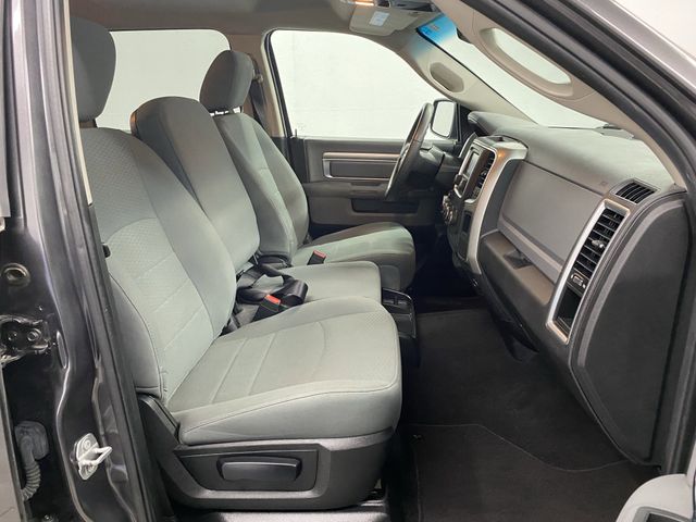 2018 Ram 1500 SLT photo 26