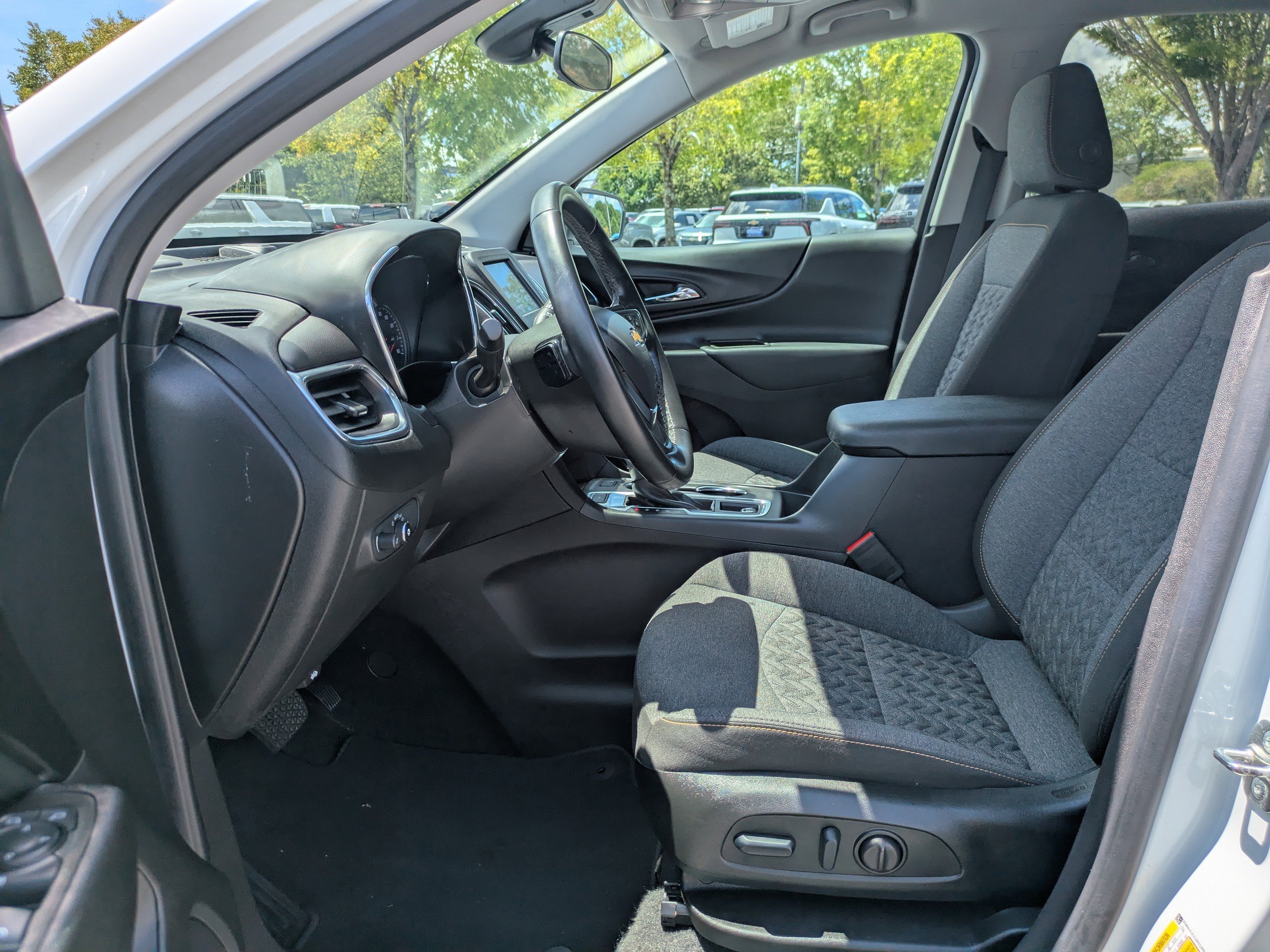 2024 Chevrolet Equinox LT photo 20