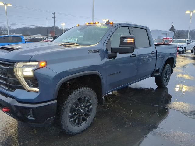 2026 Chevrolet Silverado HD LTZ's photo