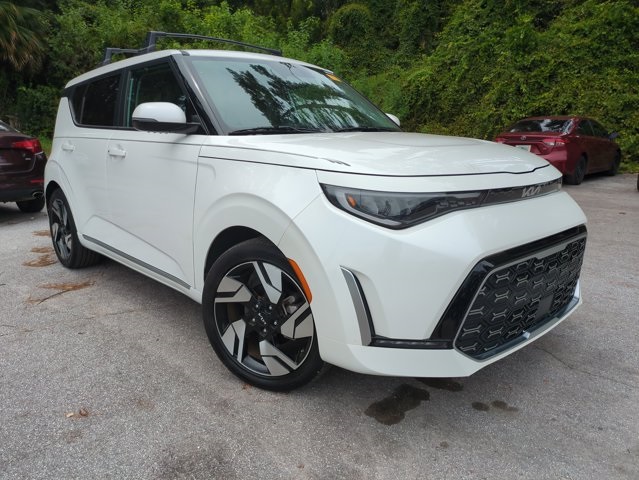 2023 Kia Soul GT-Line photo 3