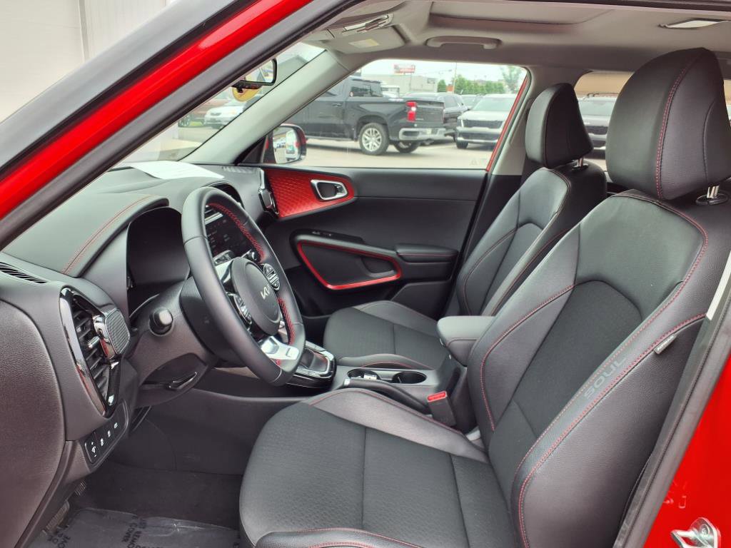 2024 Kia Soul GT-Line photo 14
