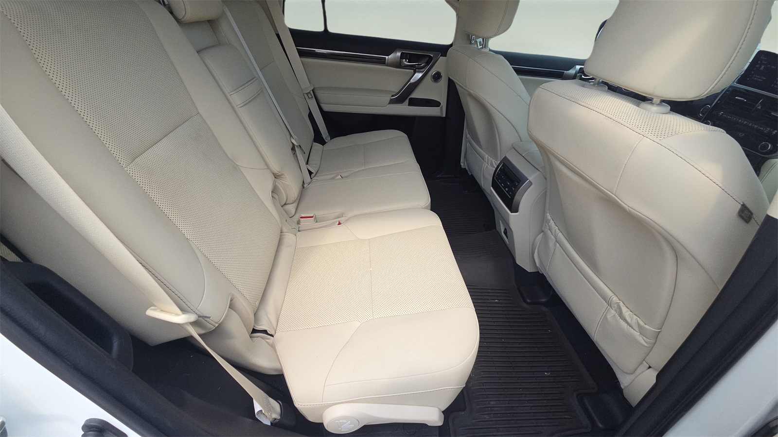 2023 Lexus GX 460 photo 16