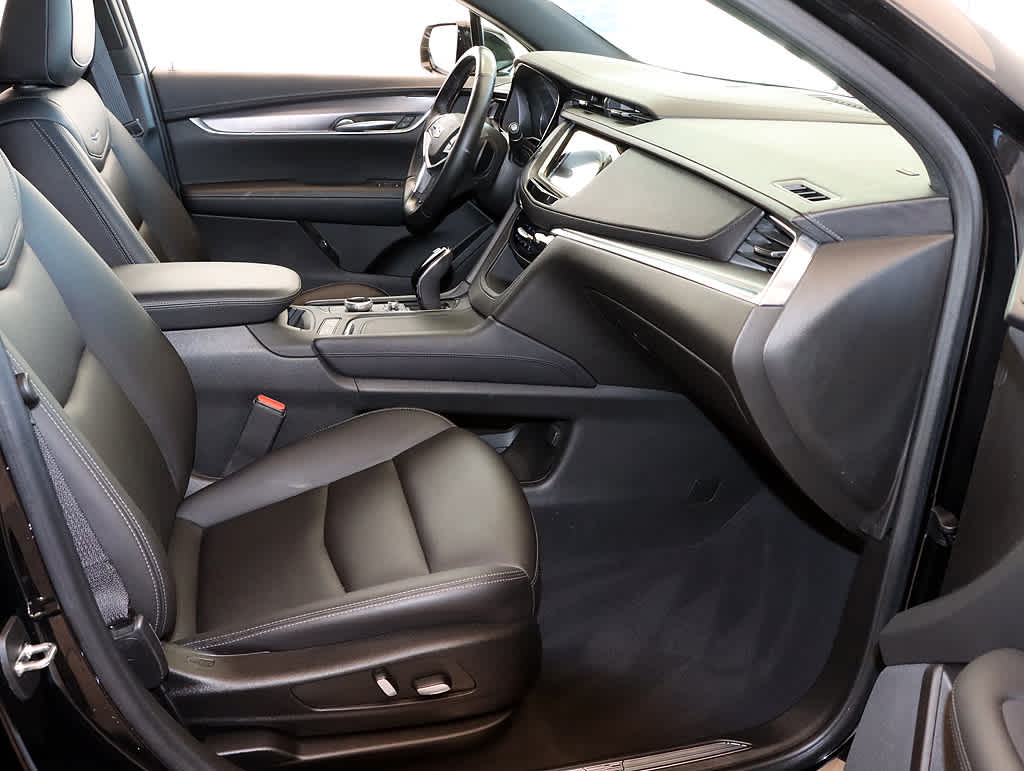 2022 Cadillac XT5 Luxury photo 32