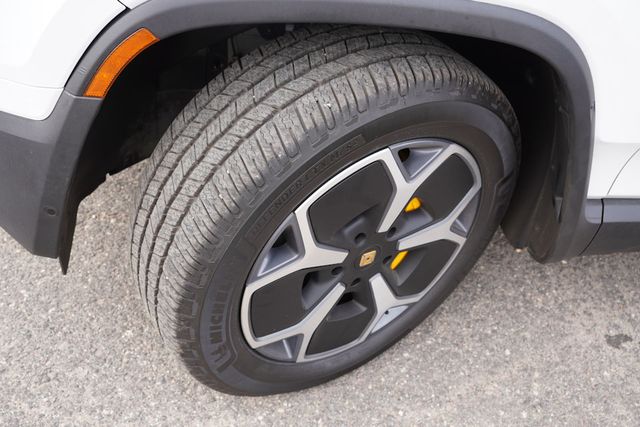 2023 Rivian R1T Adventure photo 13