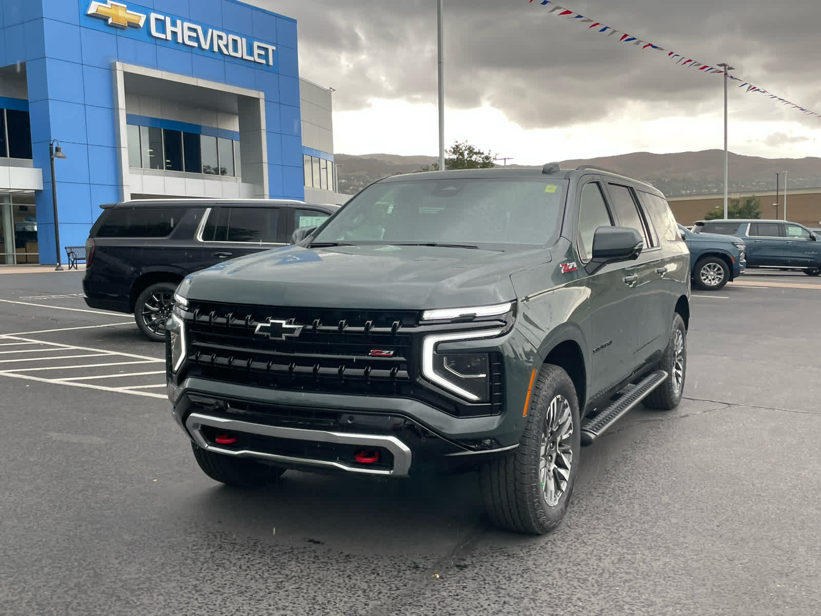 2026 Chevrolet Suburban Z71 photo 2