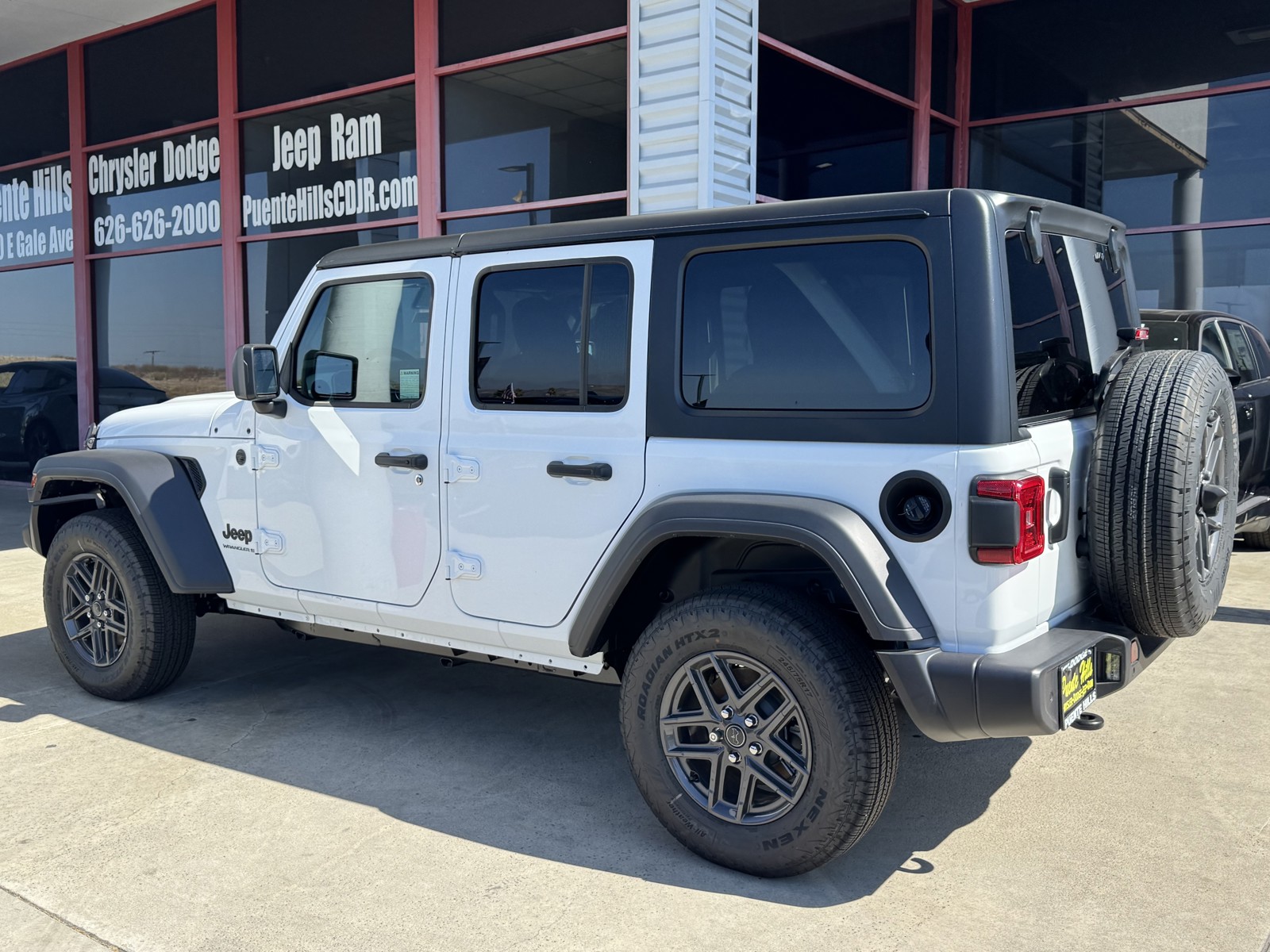 2025 Jeep Wrangler Sport S photo 4