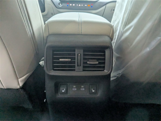 2025 Nissan Murano Platinum photo 17