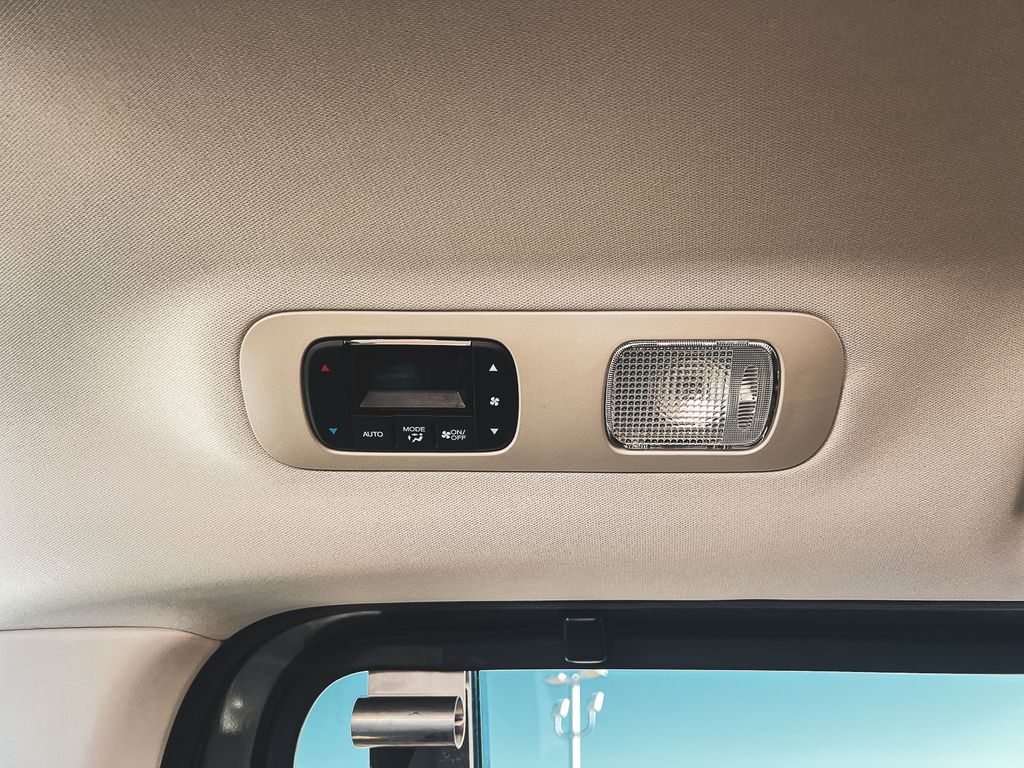2026 Honda Odyssey Elite photo 34