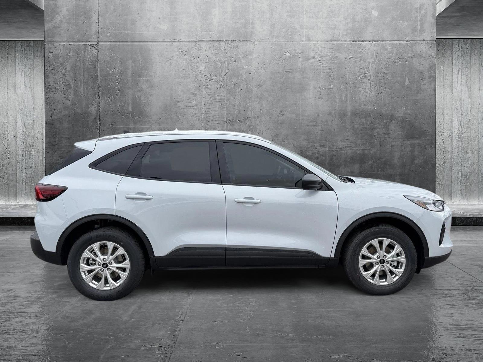 2025 Ford Escape Active Premium photo 4