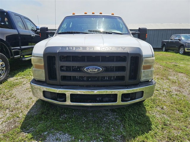 2009 Ford F-350 XL photo 2