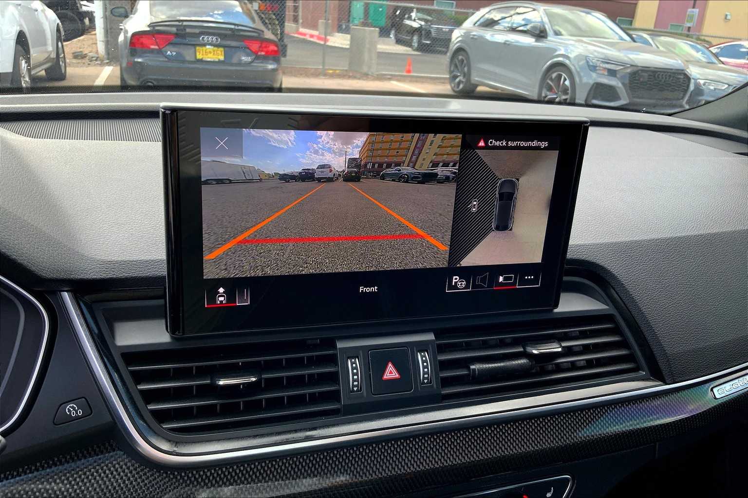 2023 Audi SQ5 Prestige photo 23