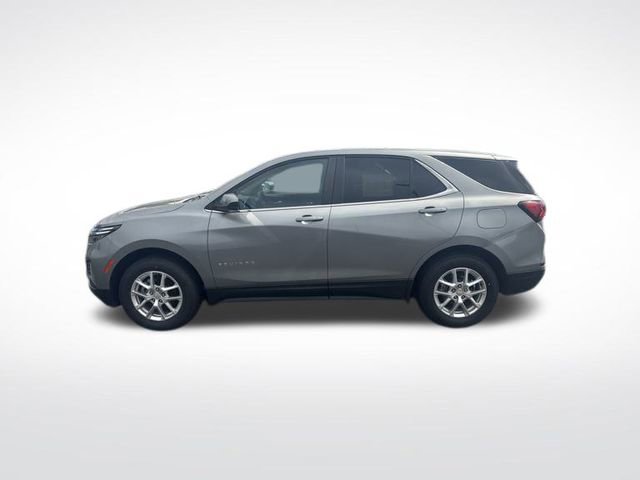 2024 Chevrolet Equinox LT photo 3