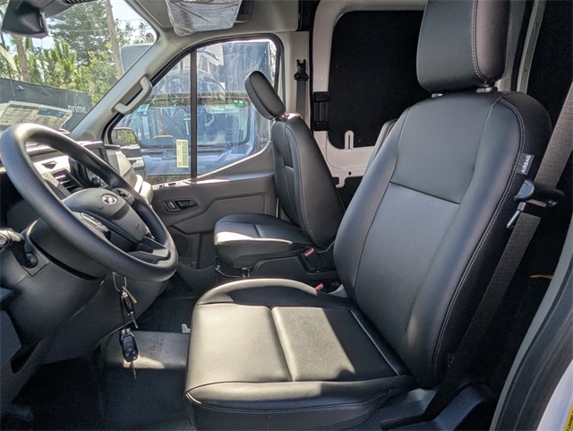 2025 Ford Transit photo 2