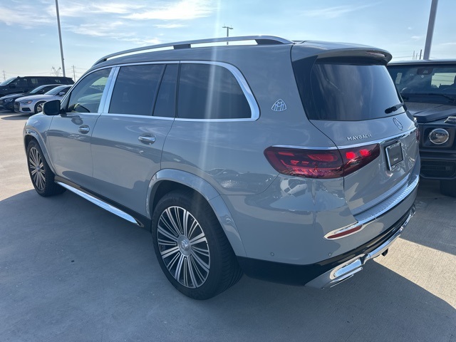 2024 Mercedes Benz GLS 4MATIC Maybach 600 photo 4