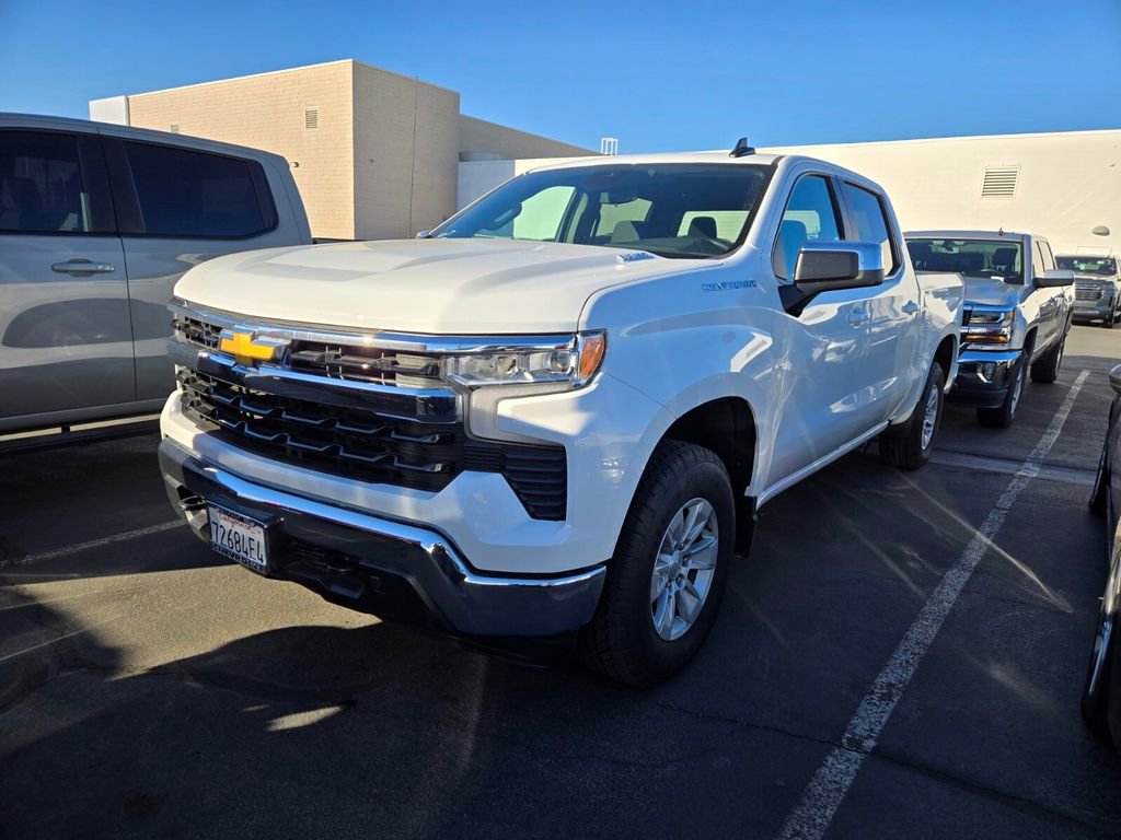 2025 Chevrolet Silverado 1500 LT's photo