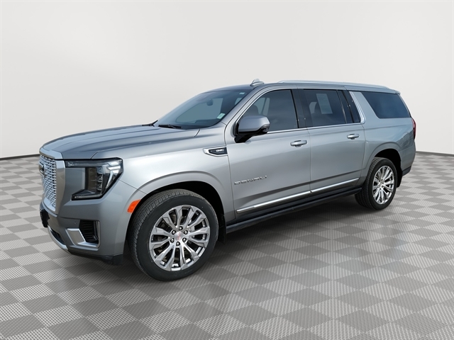 2023 GMC Yukon XL Denali's photo